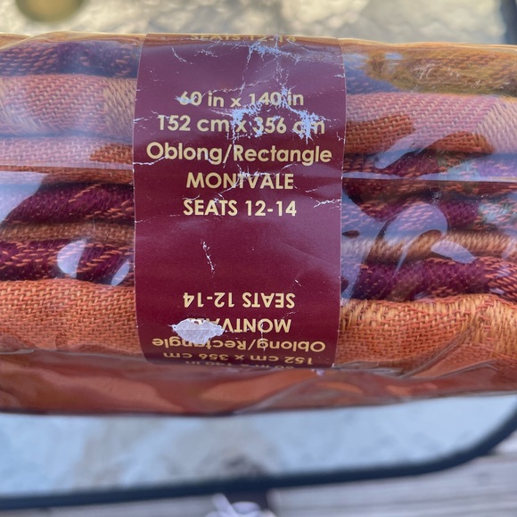 Woven Jacquard Tablecloth 60 X 140 oblong. Perfect for Fall/Thanksgiving - Picture 6 of 9